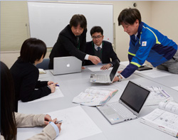 開発・派遣事業